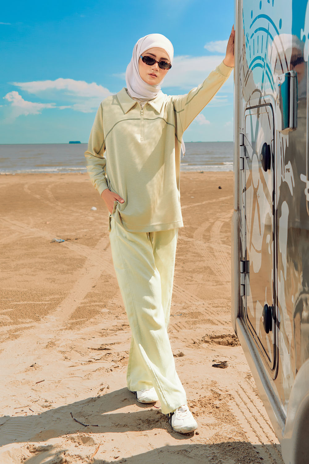 Zeera Pants - Lime Green