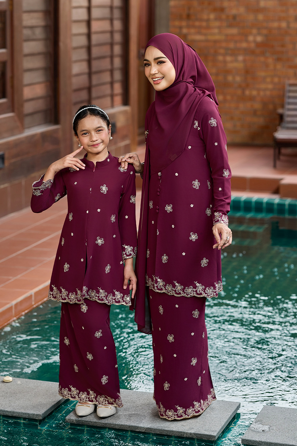 Bienda Kebaya 2 - Burgundy