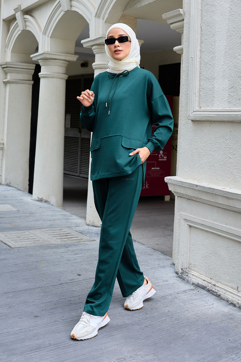 Alure Suit - Emerald Green