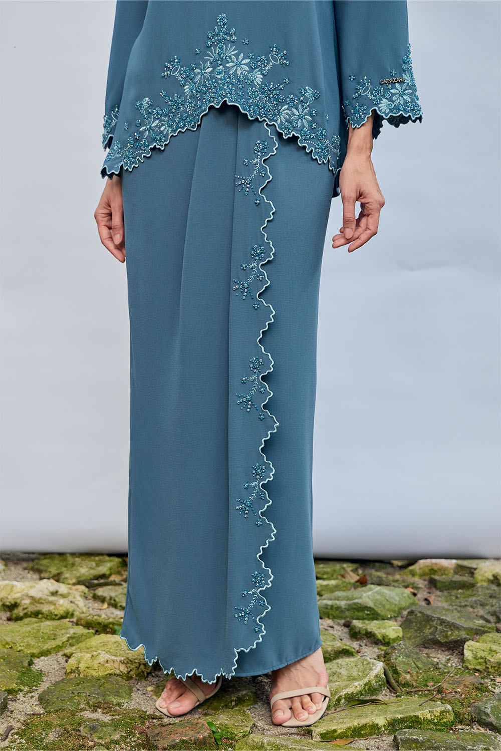 Suri Luxe 2 - Deep Ash Blue